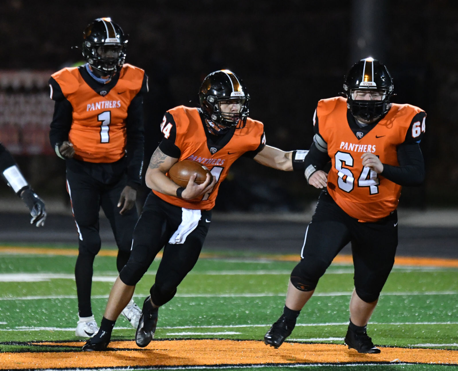040221-qc-spt-moline-ut fball-065
